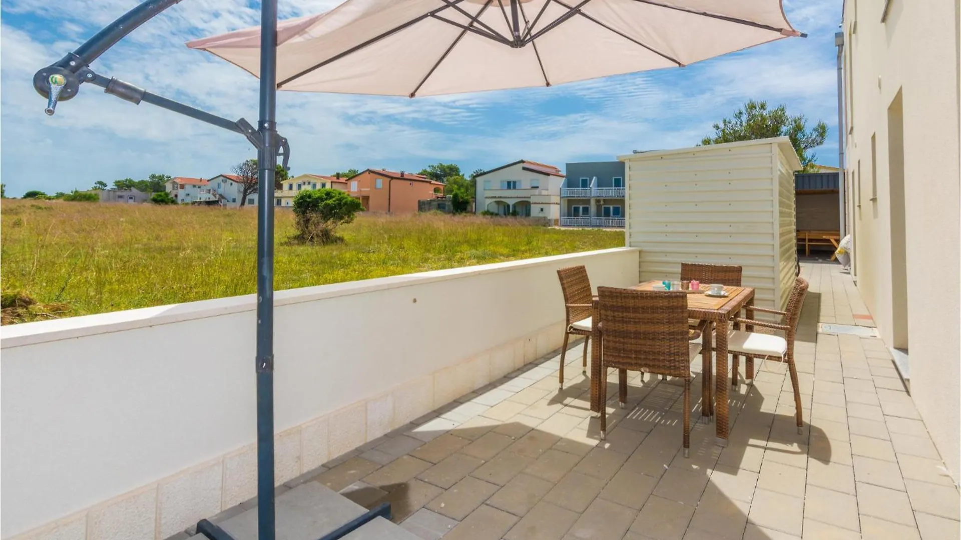 Cozy Apartment In Vir With Wifi
